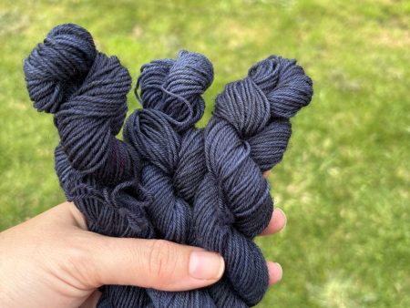 Knitsch BFL Sock Mini - Casting yarn through thunderstorms Fashion