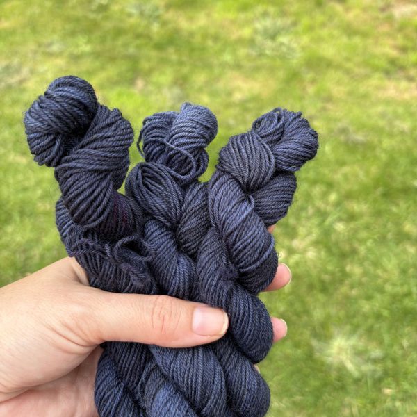 Knitsch BFL Sock Mini - Casting yarn through thunderstorms Fashion