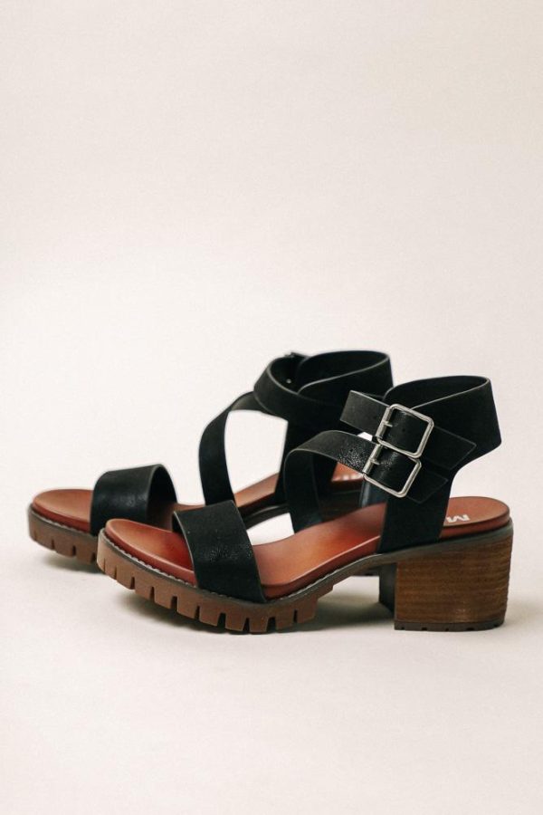 MIA Leyna Chunky Heeled Sandals in Black Online now