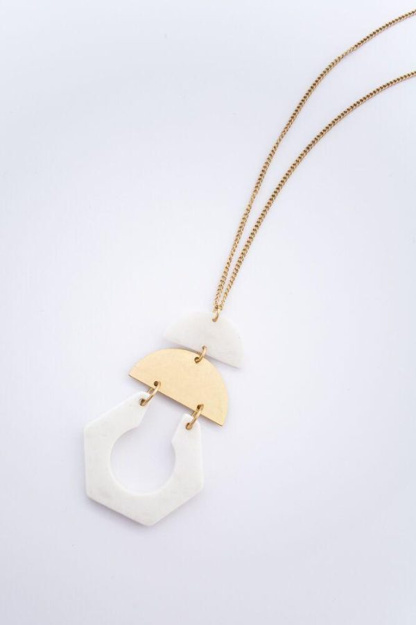 Giza Necklace in White Supply